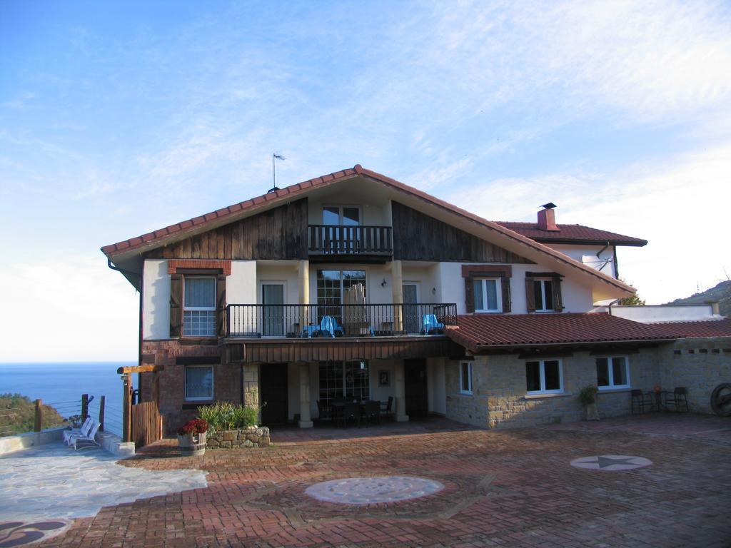 Igeldo Villa Orio Bilik gambar